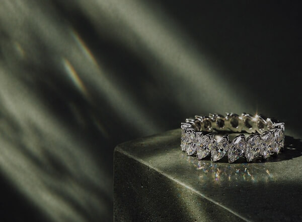 ELEGANCE REIMAGINED
